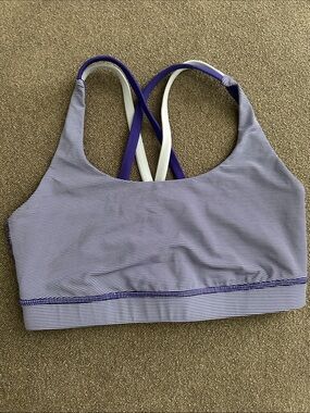 lululemon sports bra